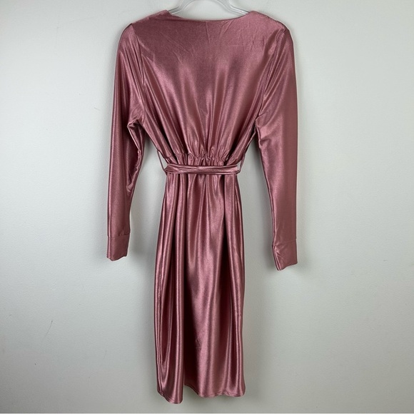 ASOS Design Maternity Stretch Satin wrap midi dress size: 10 - Picture 13 of 15